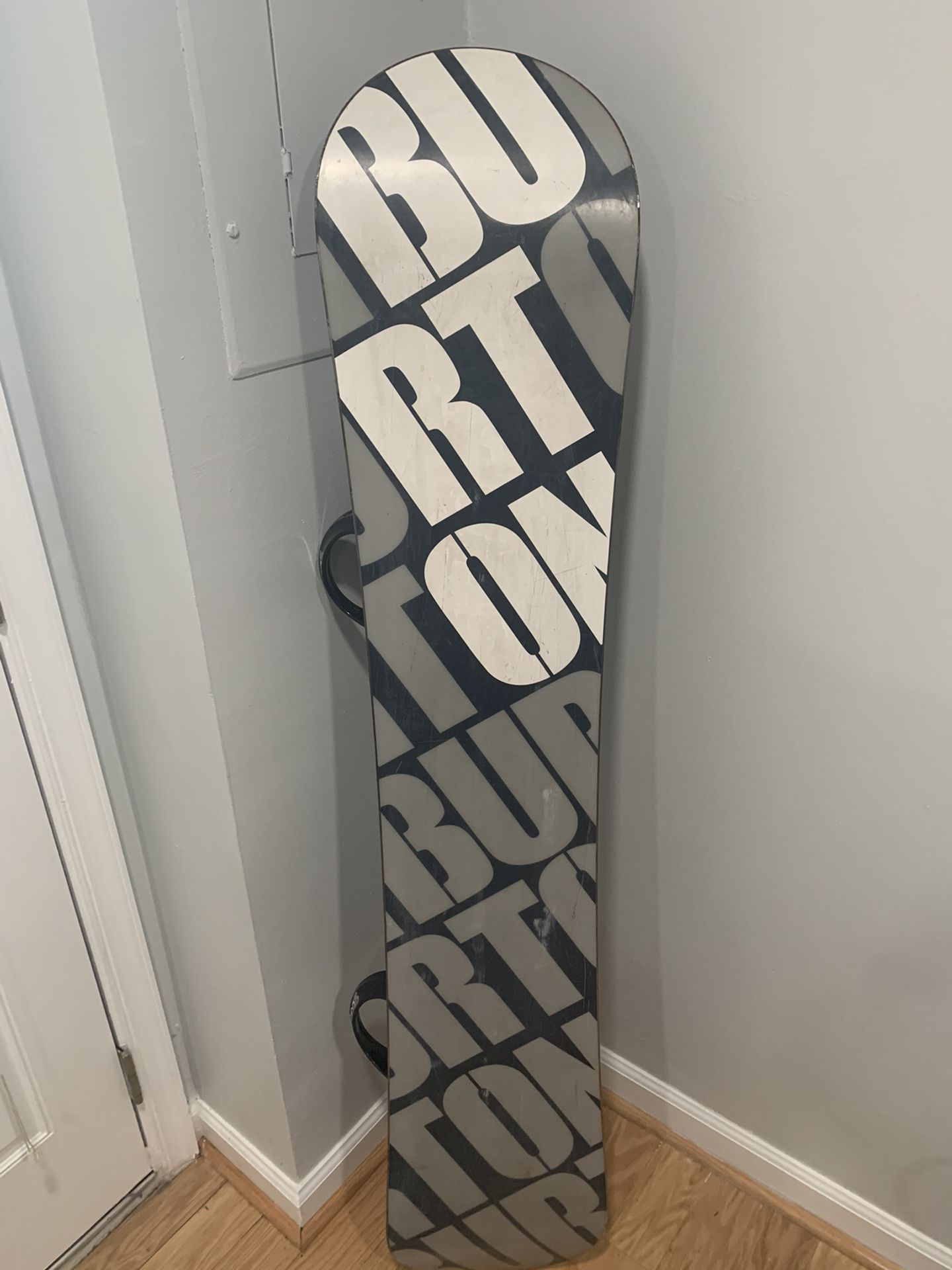 Burton Clash 155 Snowboard With Bindings for Sale in Fairfax, VA OfferUp