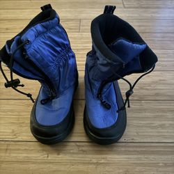 Kids Snow Boots Size 10