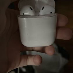 AirPods