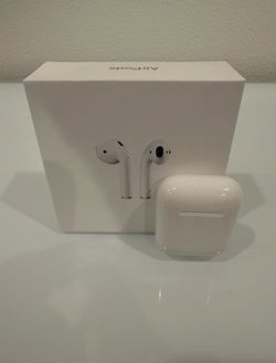 Apple AirPods 2nd generation Wireless Charging Case