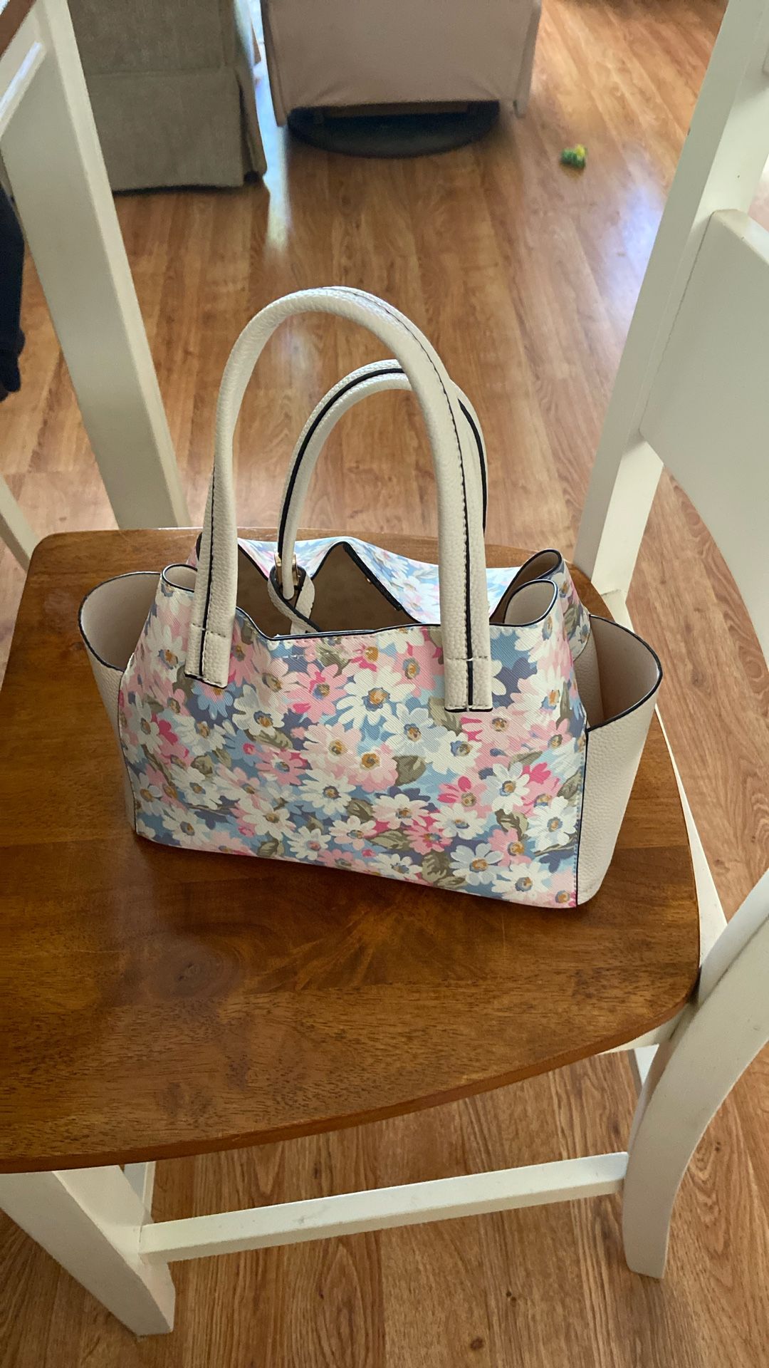 Pretty Floral Handbag
