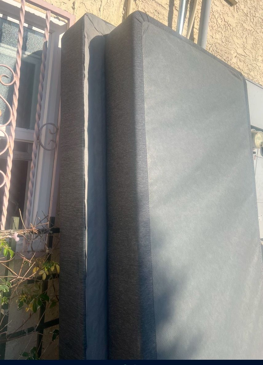 Two Twin Box Spring