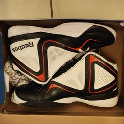 Reebok Pump Omni Perspective Size 13 Never Worn
