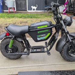 GREEN WORKS  Mini Bike 