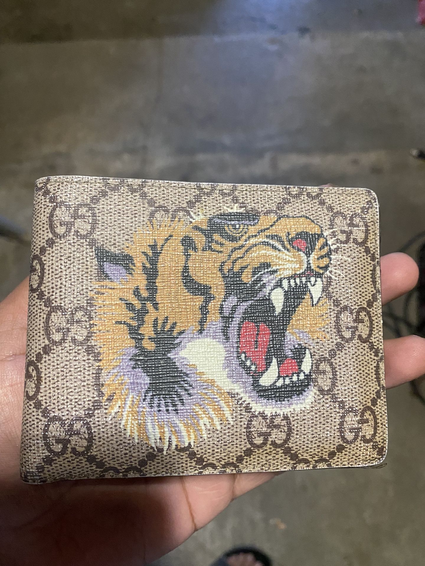 Gucci wallet