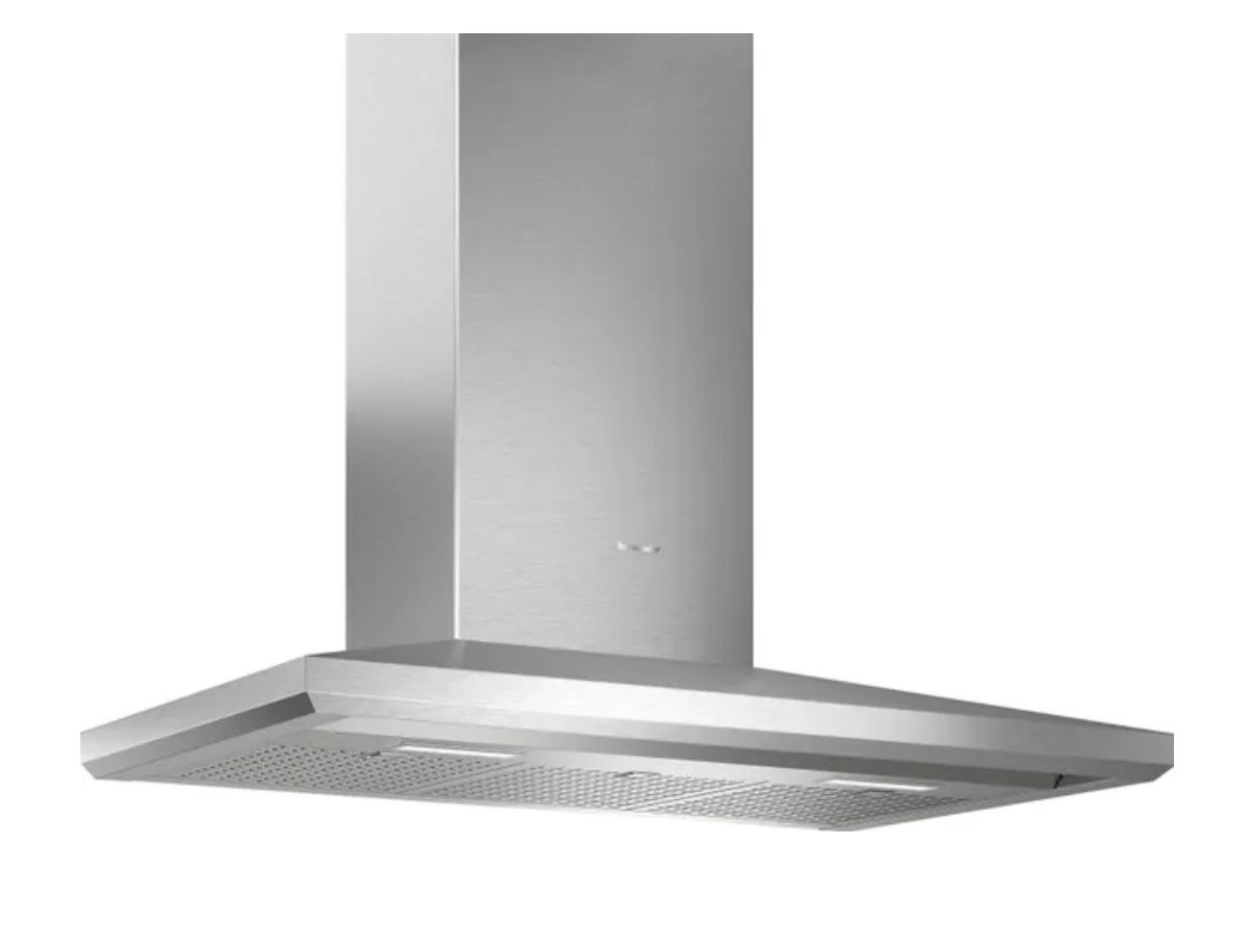 Chimney Wall Hood With Blower - BRAND NEW