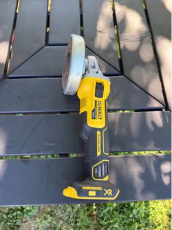 DEWALT 20V XR grinder 4 1/2” $120