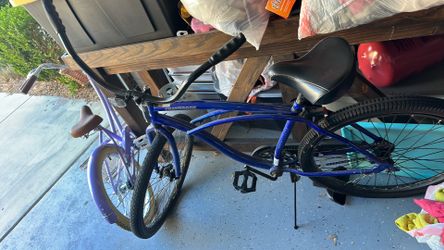 Blue beach cruiser
