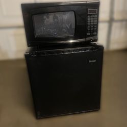 Small Microwave 