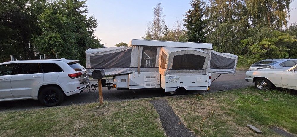 2004 Coleman Pop Up Camper
