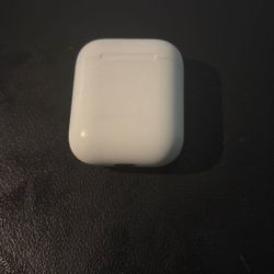 Apple AirPods 2nd Generation with Charging Case