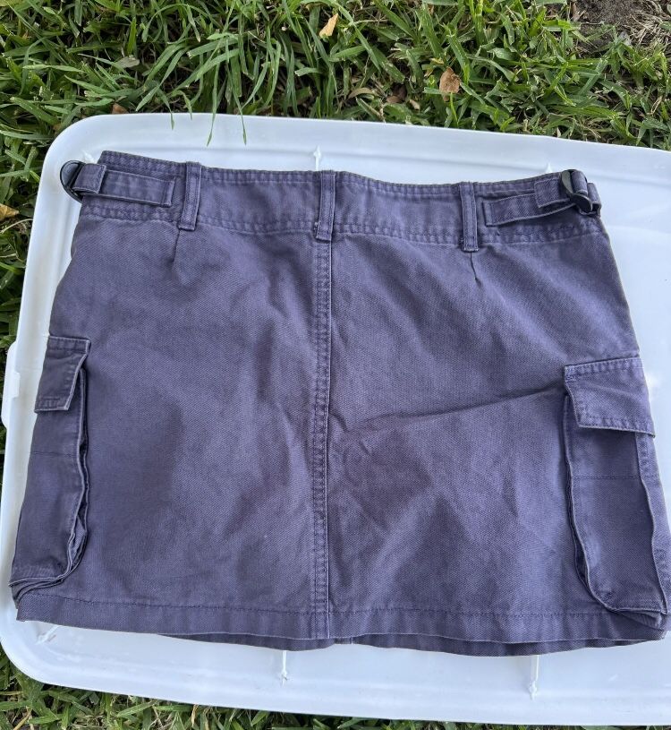Brandy ❤️Melville Short Cargo Skirt Size 26