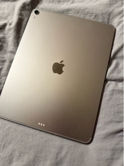 Apple iPad Air 13” (M3 Wi-Fi + Cellular) – Unlocked – Space Gray - Like New