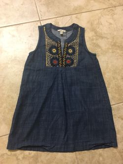 EUC denim Embroidery dress size 5T