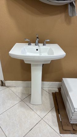 Kholer pedestal style bathroom vanity