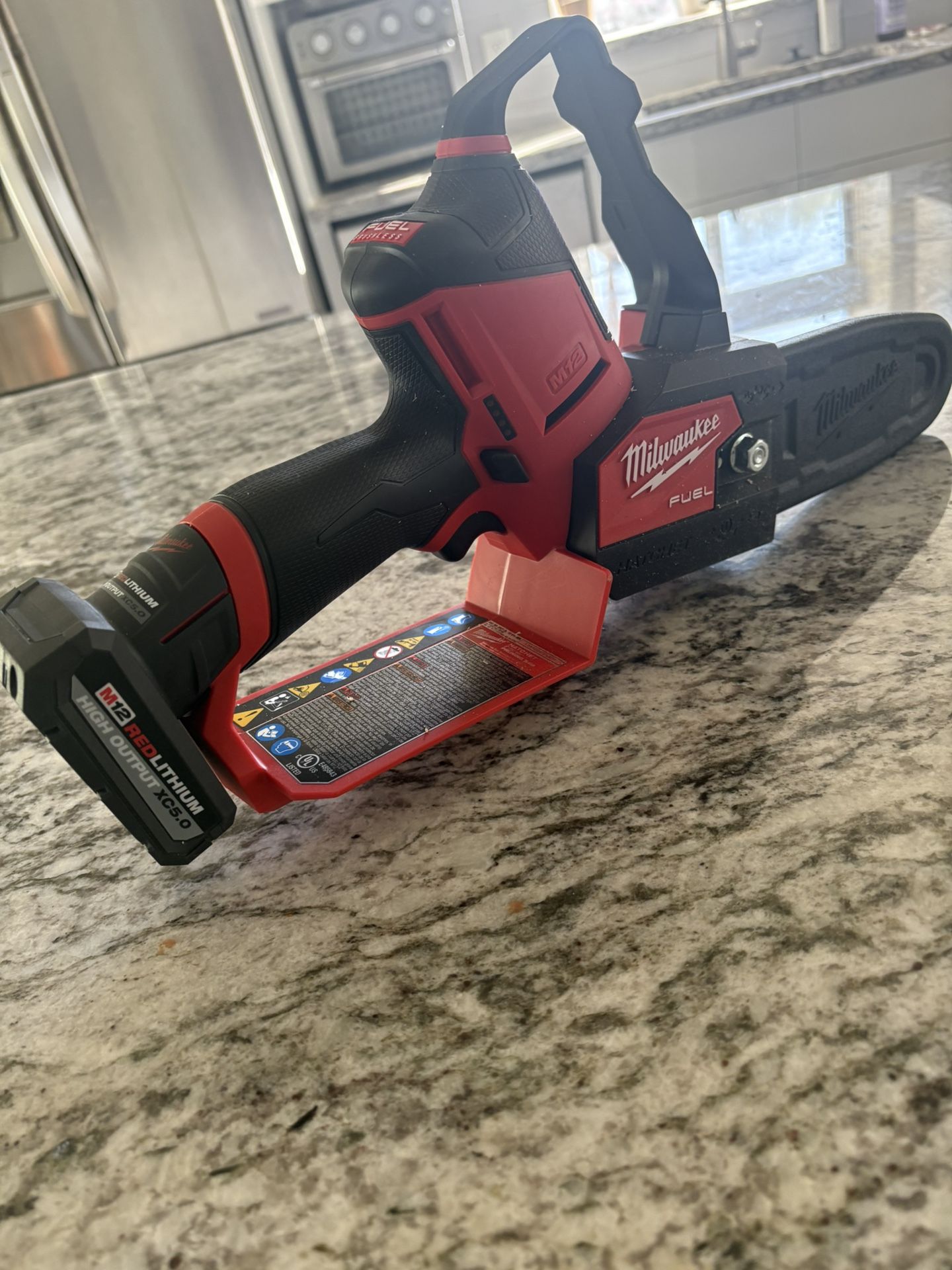 Milwaukee Chainsaw