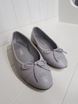 Ladies size 5.5 Chanel Flats