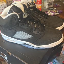 Jordan 5 Retro Moonlight 