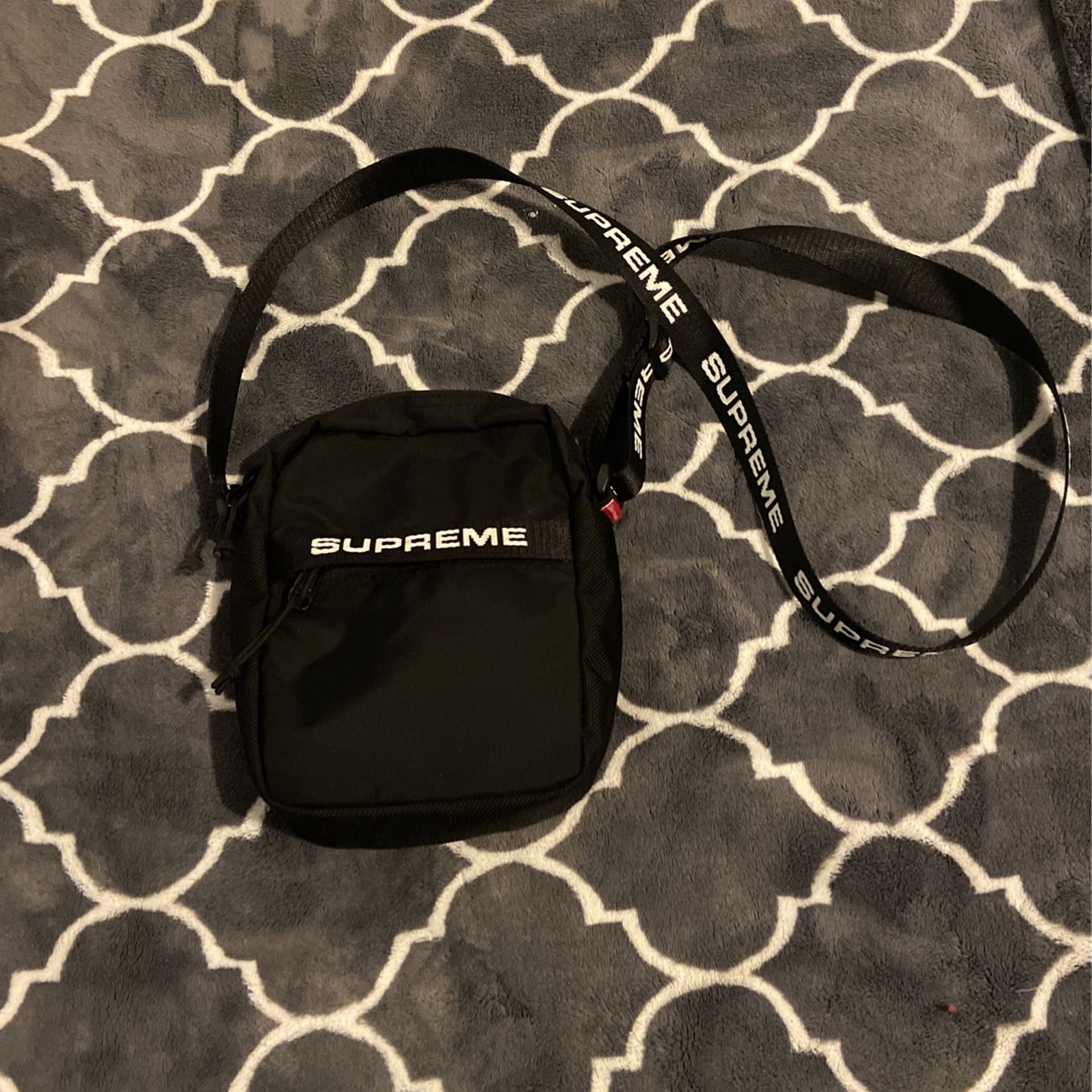 supreme bag 