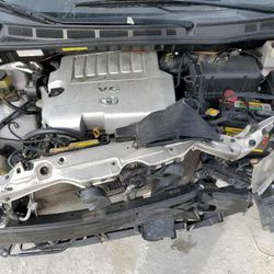 Engine And Transmission 08 Toyota Sienna CE 