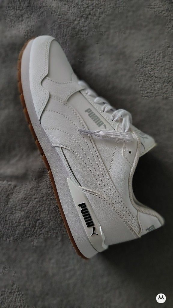 Brand New Puma ST Runner V3