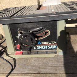 Delta 10” Bench Saw 