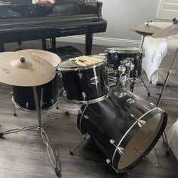 Complete Yamaha Drum Set – Zildjian Cymbals – Ready to Play