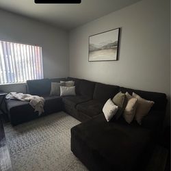 Living spaces 3 piece sectional couch