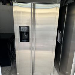 Ge Refrigerator Good Condition Everything Works Fine 
