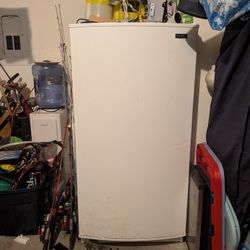 Maytag Stand Up Freezer