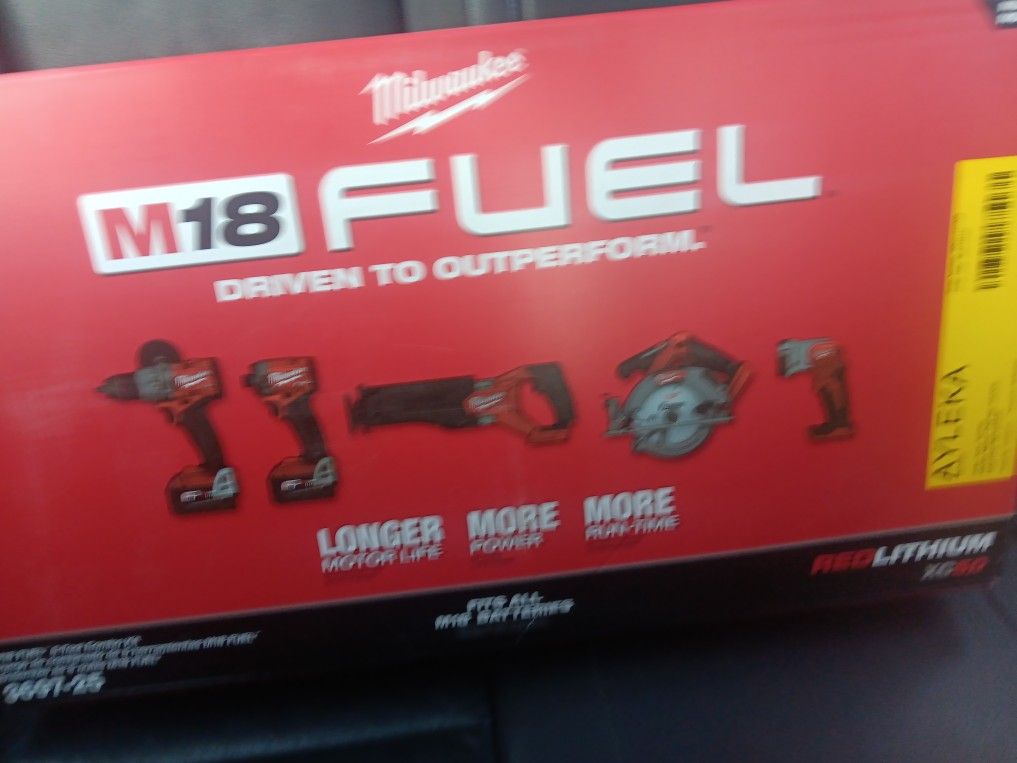 5 Piece Milwaukee Tool Set