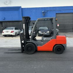 Forklift Toyota 