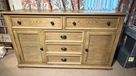 Wood Dresser with Drawers and Cabinet Doors