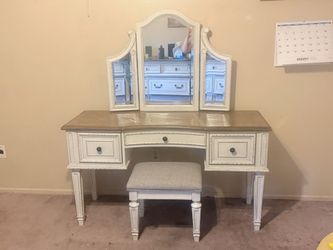 Vanity Desk with Tri-Fold Mirror and Bench