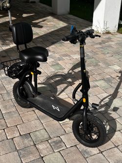 Phantom Electric Scooter with Seat
