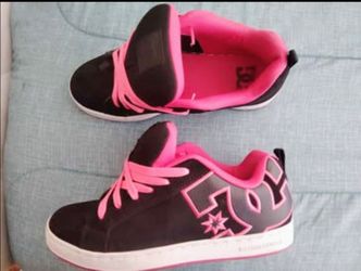 Women's DC skater shoes