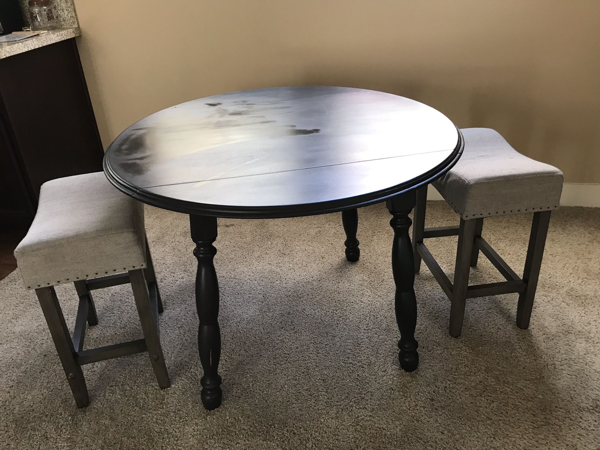 42” round table