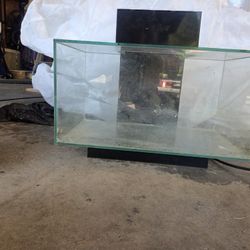 Fluval Edge 6 Gallon Light Included 