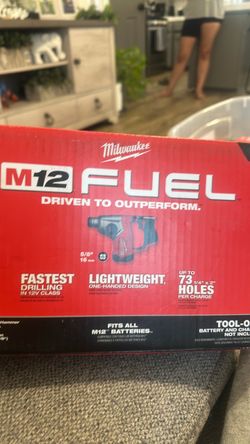 Milwaukee M12 FUEL Rotary Hammer