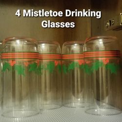 4 Drinking Glass - Christmas Mistletoe Design