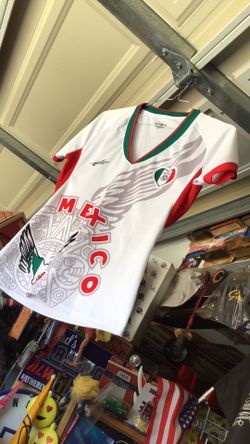 Mexico 🇲🇽 women’s soccer jersey size XS