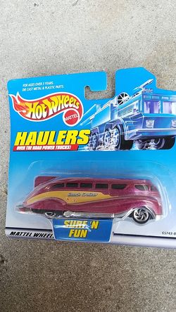 2000 Hot Wheels hauler Surf and fun