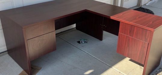 Executive L Shape Cherry Desk $150