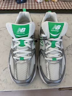 New Balance 530 Sneakers – Silver / White / Green (Brand New / Pristine) Size: 6.5 W- Size M:5