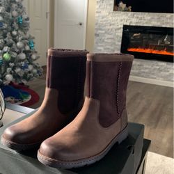 Uggs Men Size 10 
