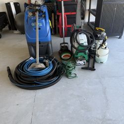 SANDIA SNIPER, CARPET EXTRACTOR, 12 GALLON, 0-500 PSI, COLD WATER, DUAL 2 STAGE VAC MOTORS, DC MOTOR.