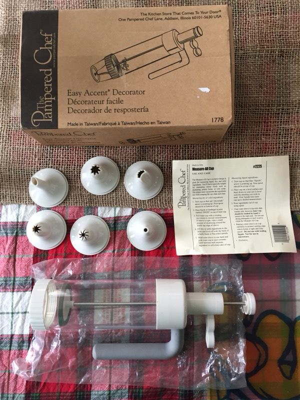 The Pampered Chef Easy Accent Decorator For Sale In San Jose Ca