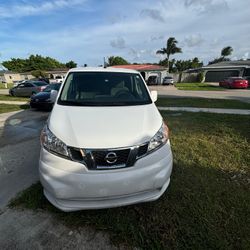 2018 Nissan Nv200