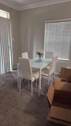 Dinning Table for 4