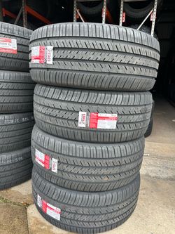 Atlas Tires Force UHP 305/45R22 118V XL – Set of 4